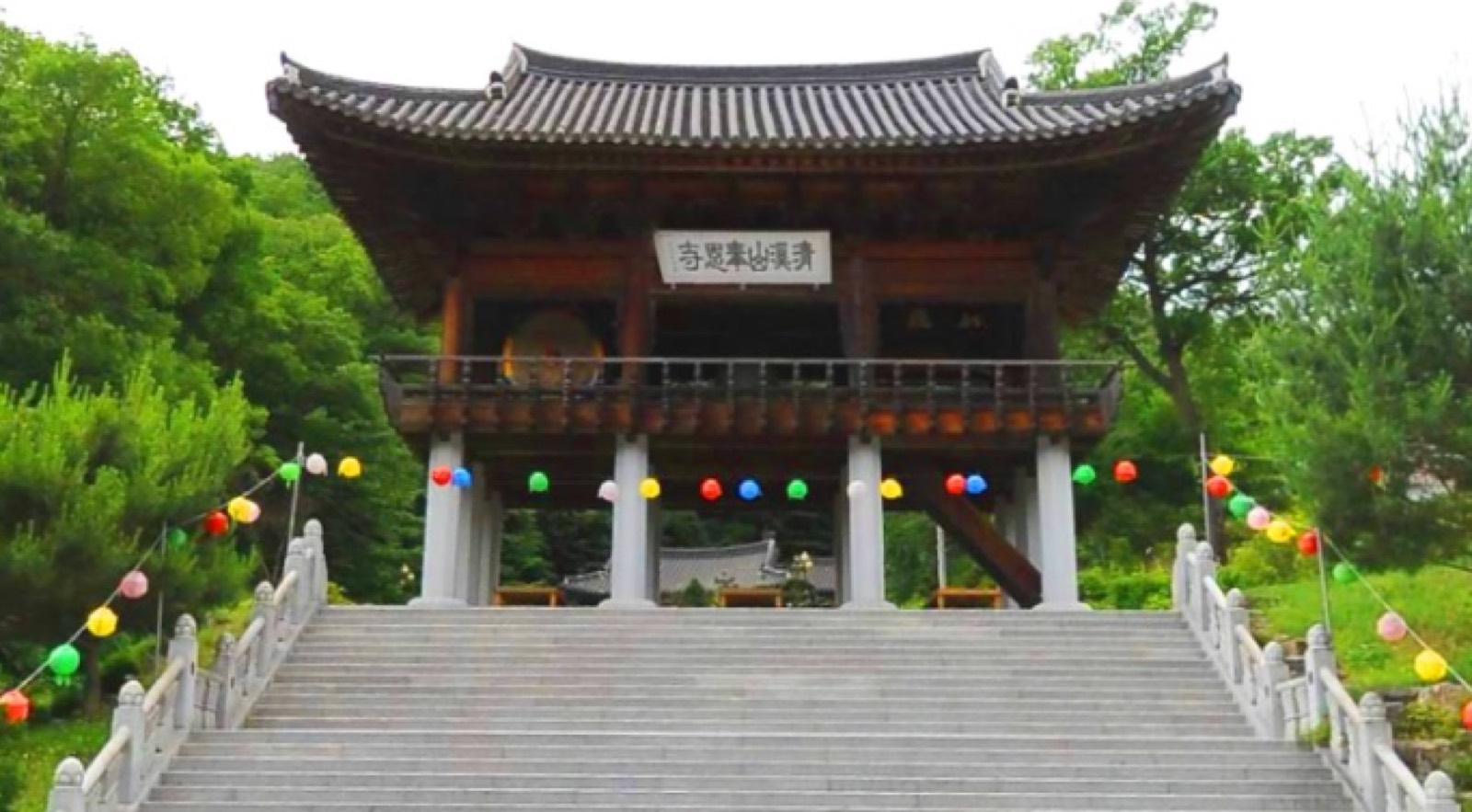 봉은사 봉안당 시설 사진 (출처: e하늘 장사정보시스템)