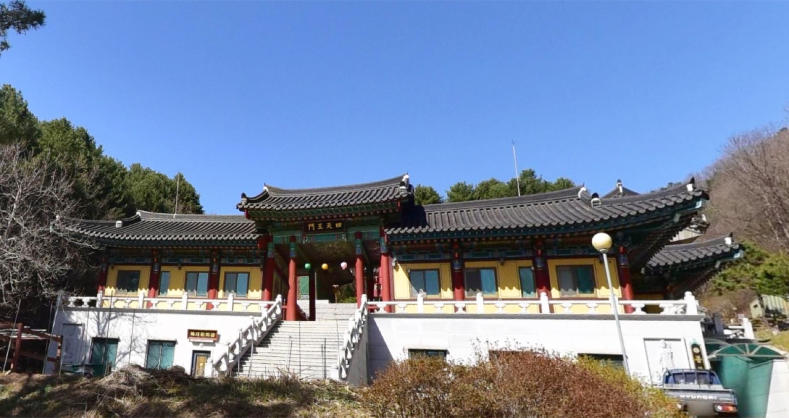 천봉사 봉안당 시설 사진 (출처: e하늘 장사정보시스템)