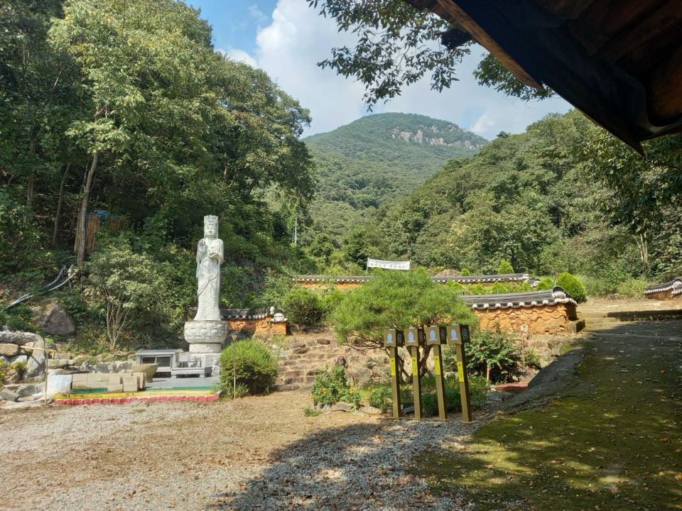 대한불교염불선종운수사사홍선원 시설 사진 (출처: e하늘 장사정보시스템)