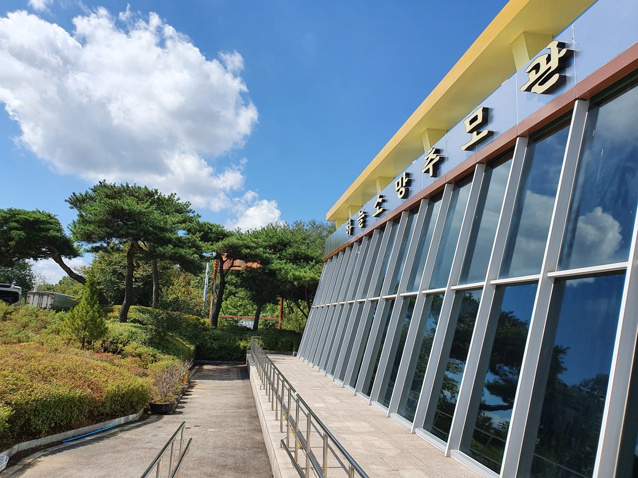 하늘소망추모관 시설 사진 (출처: e하늘 장사정보시스템)