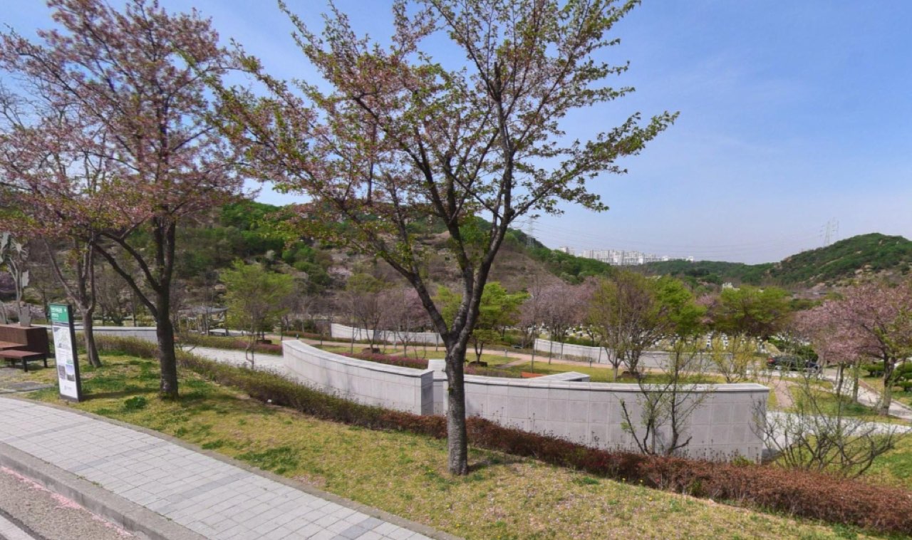 인천가족공원 가족봉안담 시설 사진 (출처: e하늘 장사정보시스템)