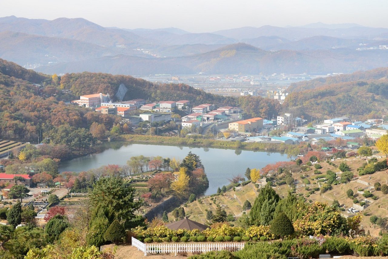 (재)한남공원묘원(봉안) 시설 사진 (출처: e하늘 장사정보시스템)