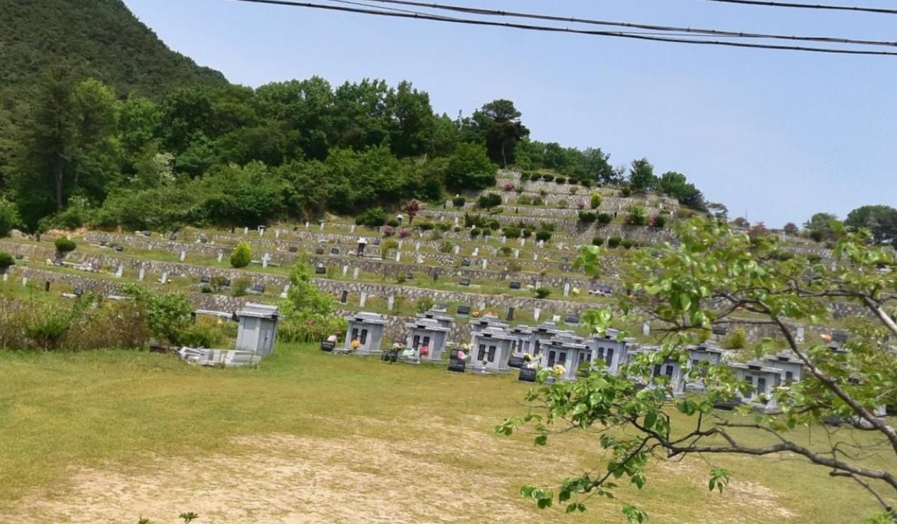 (재)화신공원묘원 시설 사진 (출처: e하늘 장사정보시스템)