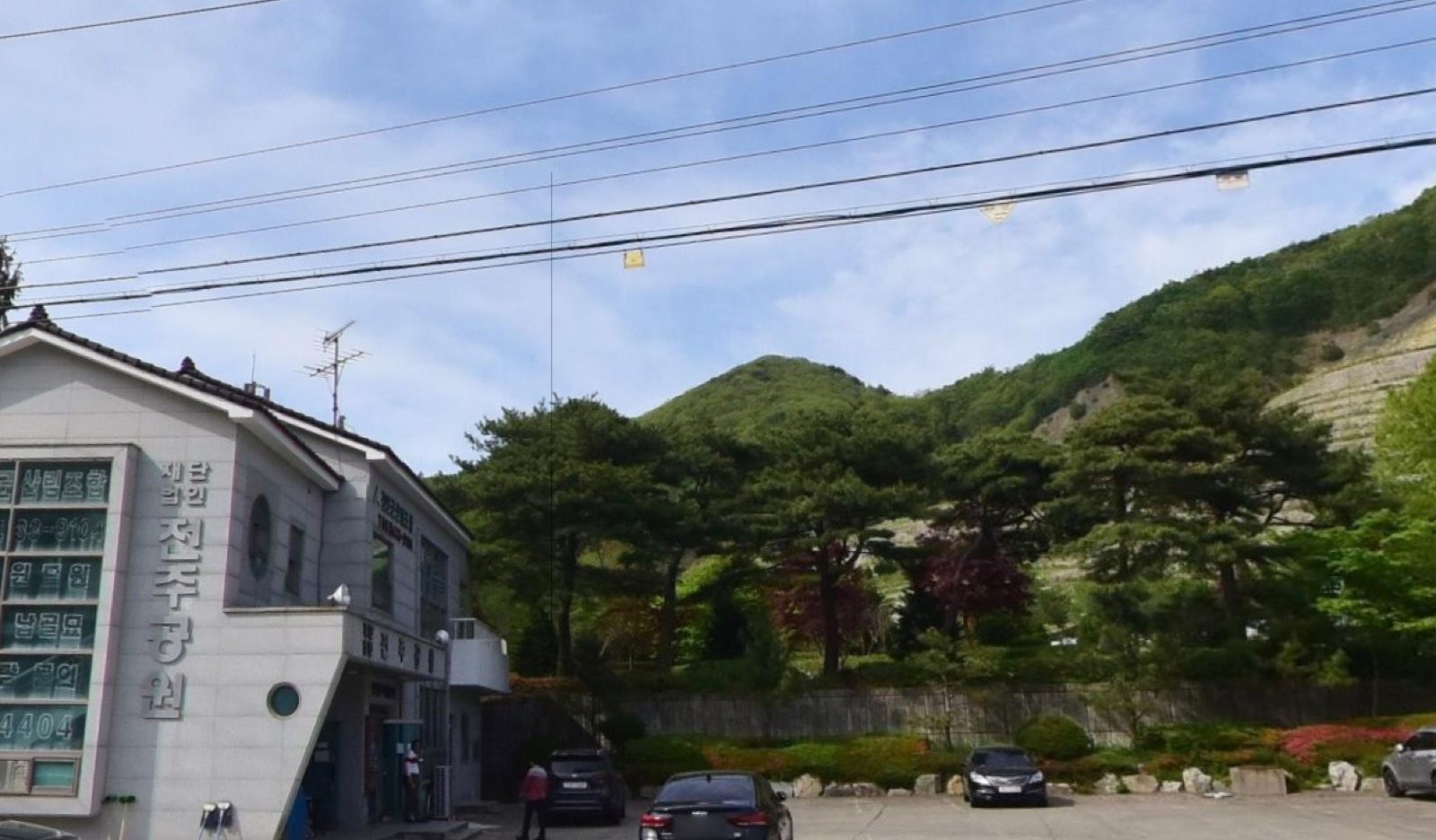 (재)전주공원묘원 시설 사진 (출처: e하늘 장사정보시스템)