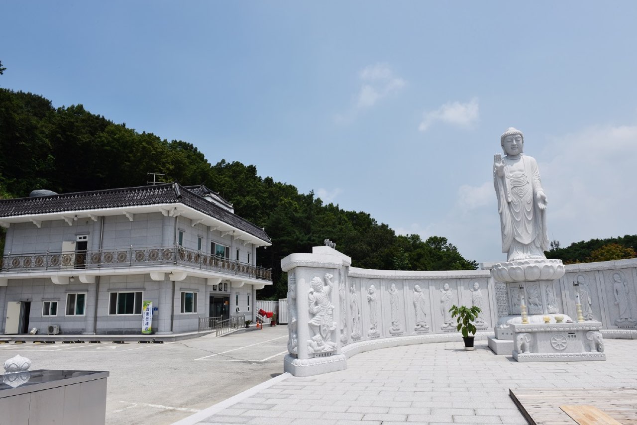 정토사 극락원 시설 사진 (출처: e하늘 장사정보시스템)