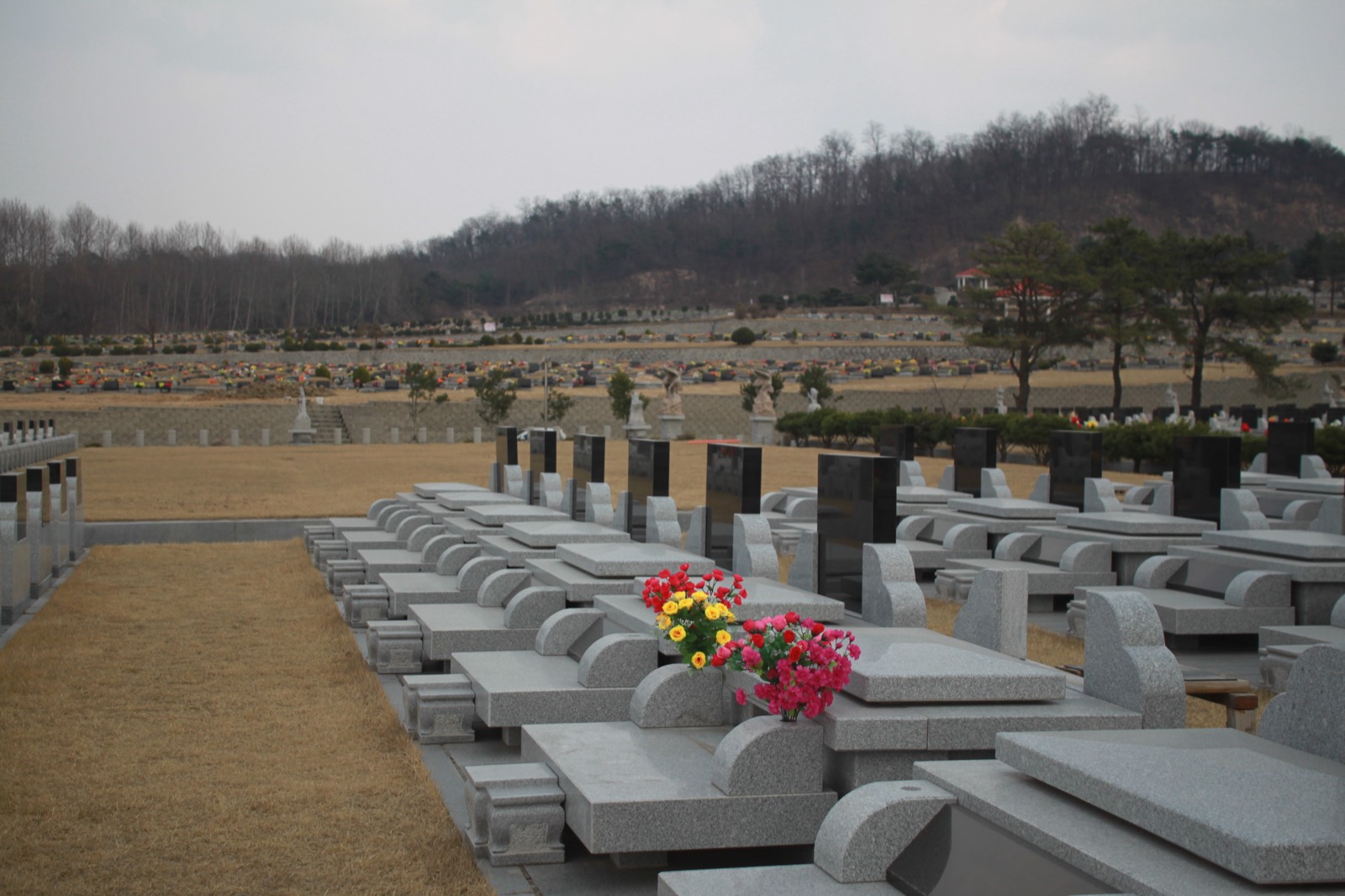 남한강공원묘원(봉안) 시설 사진