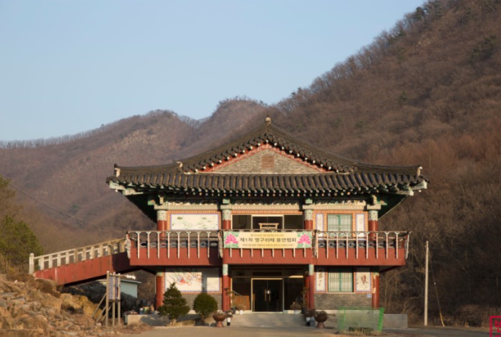 오봉사 봉안묘 시설 사진 (출처: e하늘 장사정보시스템)