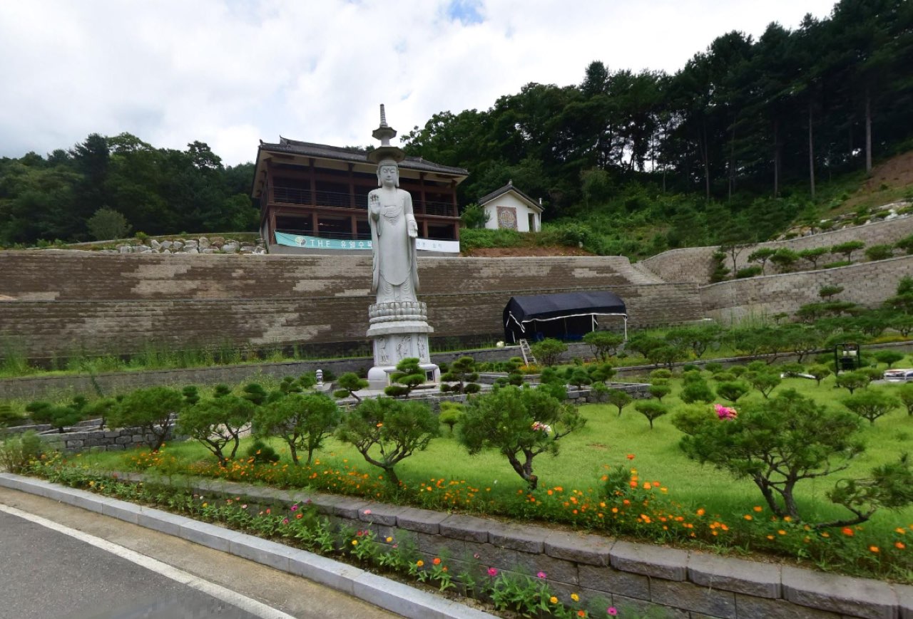 팔봉사 더유일추모공원 시설 사진 (출처: e하늘 장사정보시스템)