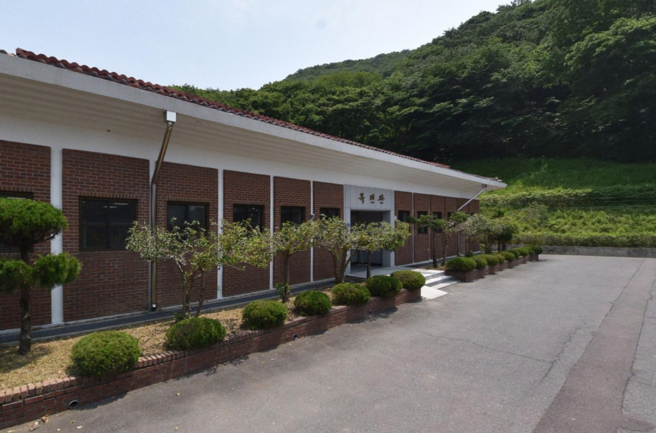 서천군영명각 목련관 시설 사진 (출처: e하늘 장사정보시스템)