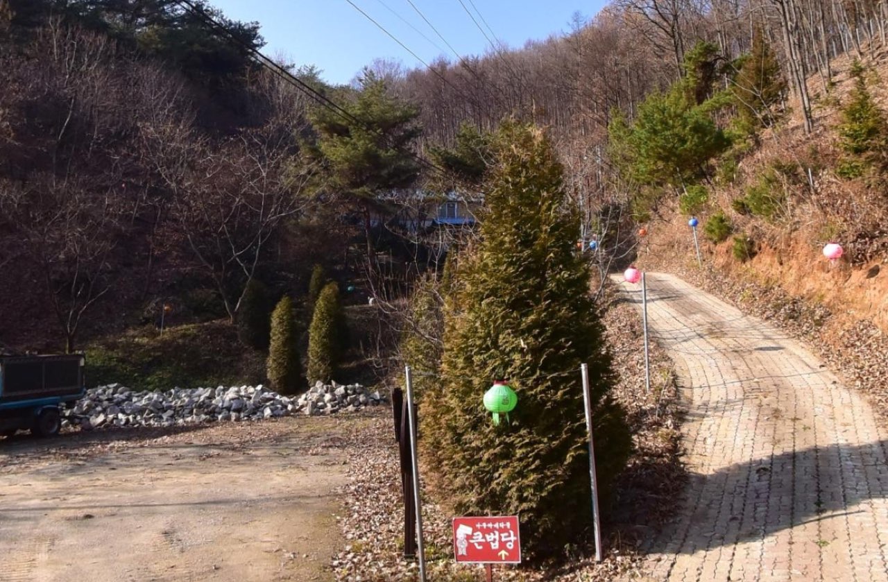 석화사 자연장지 시설 사진 (출처: e하늘 장사정보시스템)