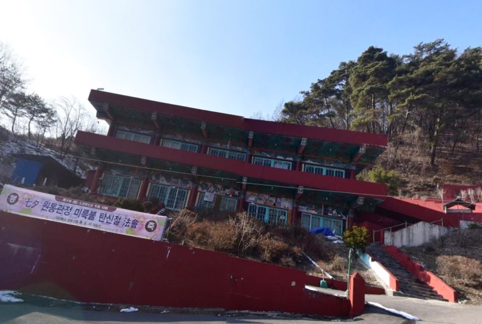 통도사 봉안탑 시설 사진 (출처: e하늘 장사정보시스템)