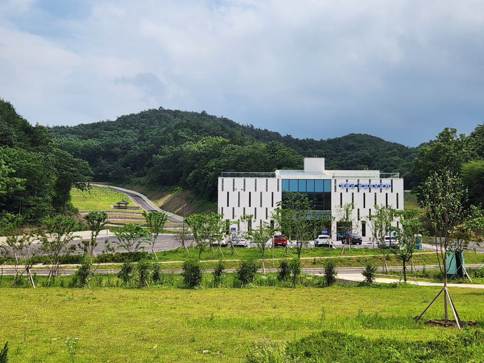 영광군 공설추모공원 봉안당 시설 사진 (출처: e하늘 장사정보시스템)