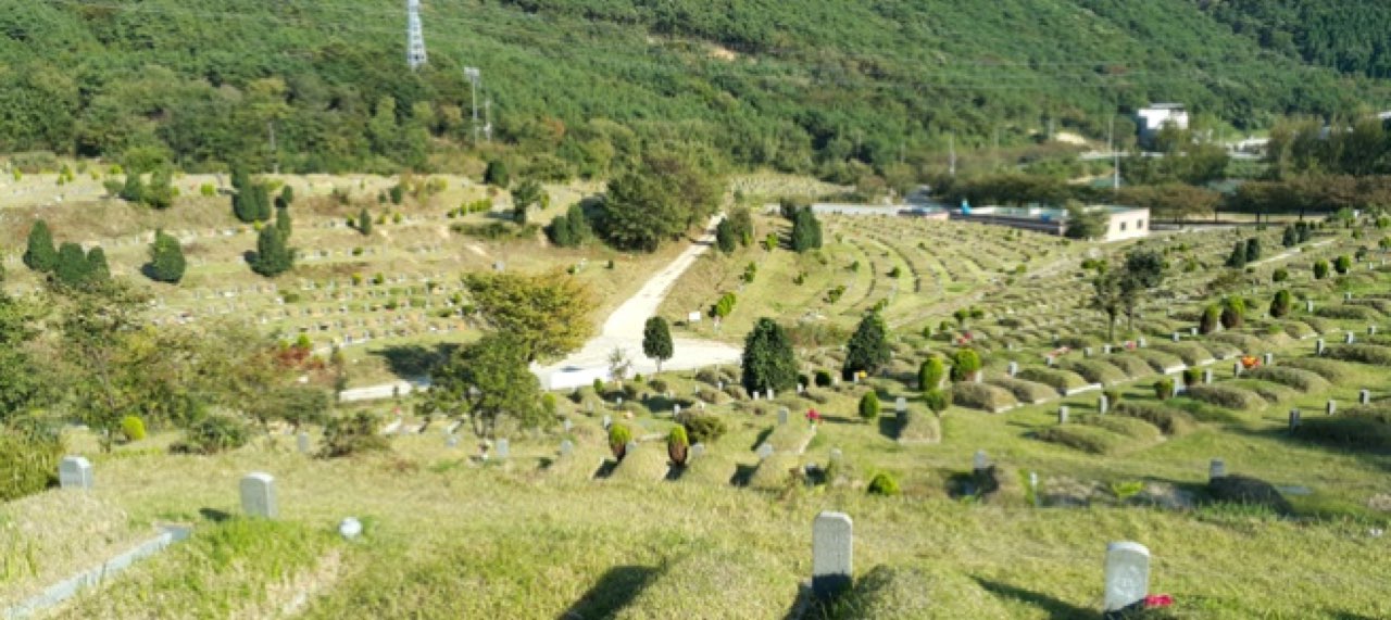 여수시공설묘지공원 시설 사진 (출처: e하늘 장사정보시스템)