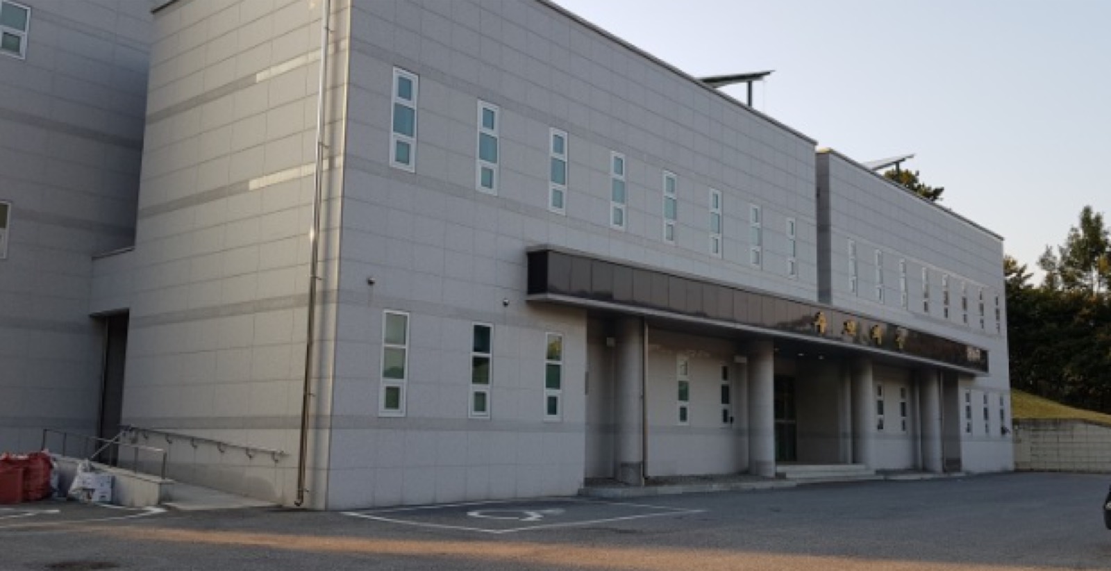 예산군추모의집 제2관 시설 사진 (출처: e하늘 장사정보시스템)
