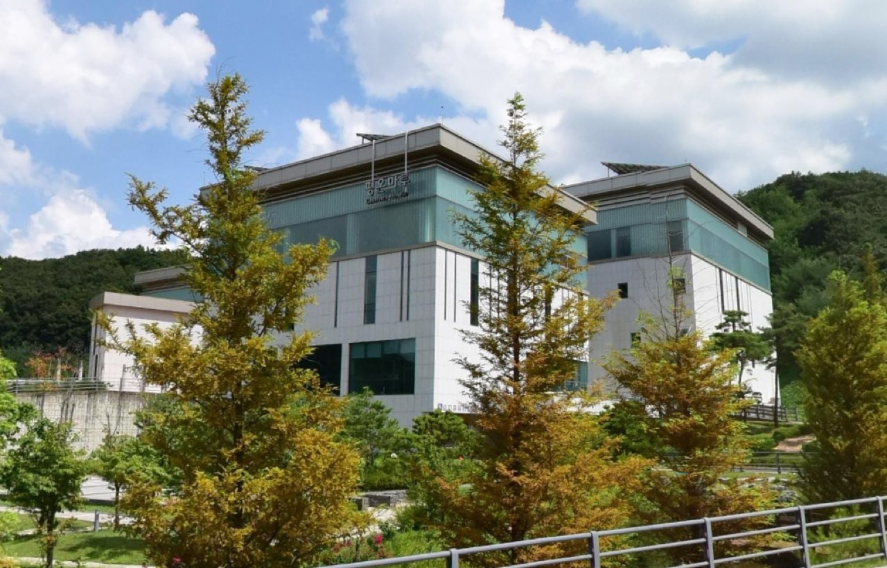 용인평온의숲(평온마루 봉안당) 시설 사진 (출처: e하늘 장사정보시스템)